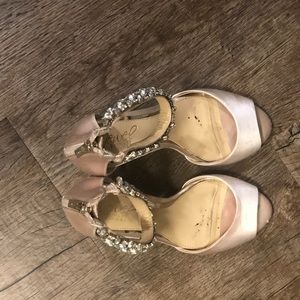 Jewel by Badgley Mischka bridal shoes